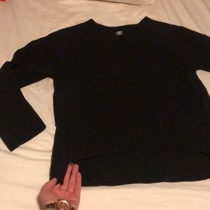 Athletic top. Black. Side zippers. Longsleeve